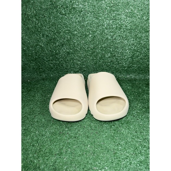 adidas Yeezy Slide Bone Womens Size 7.5 Mens Size 6 Tan Comfort Daily Sandals - Picture 6 of 9